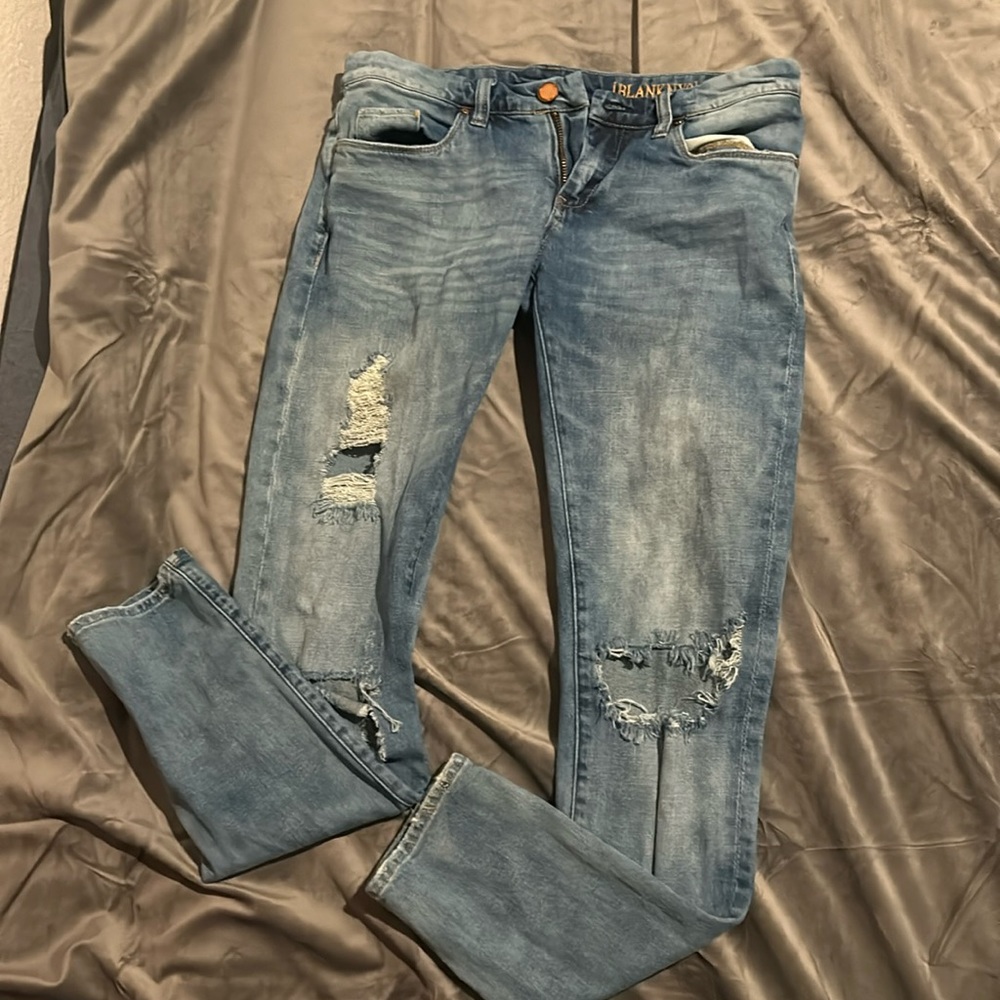 Blank NYC size 27 distressed jeans